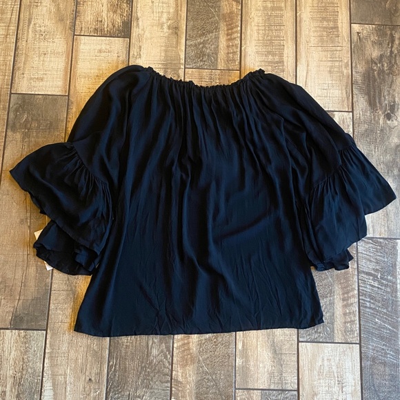 Elan Black Ruffled Tunic Top 🆕 - Picture 11 of 11